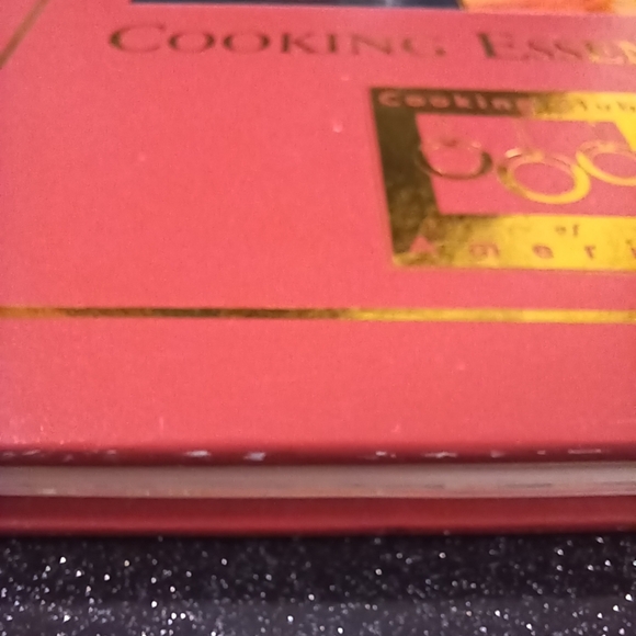 Cooking Essentials by The Cooking Club of America. - Picture 4 of 10